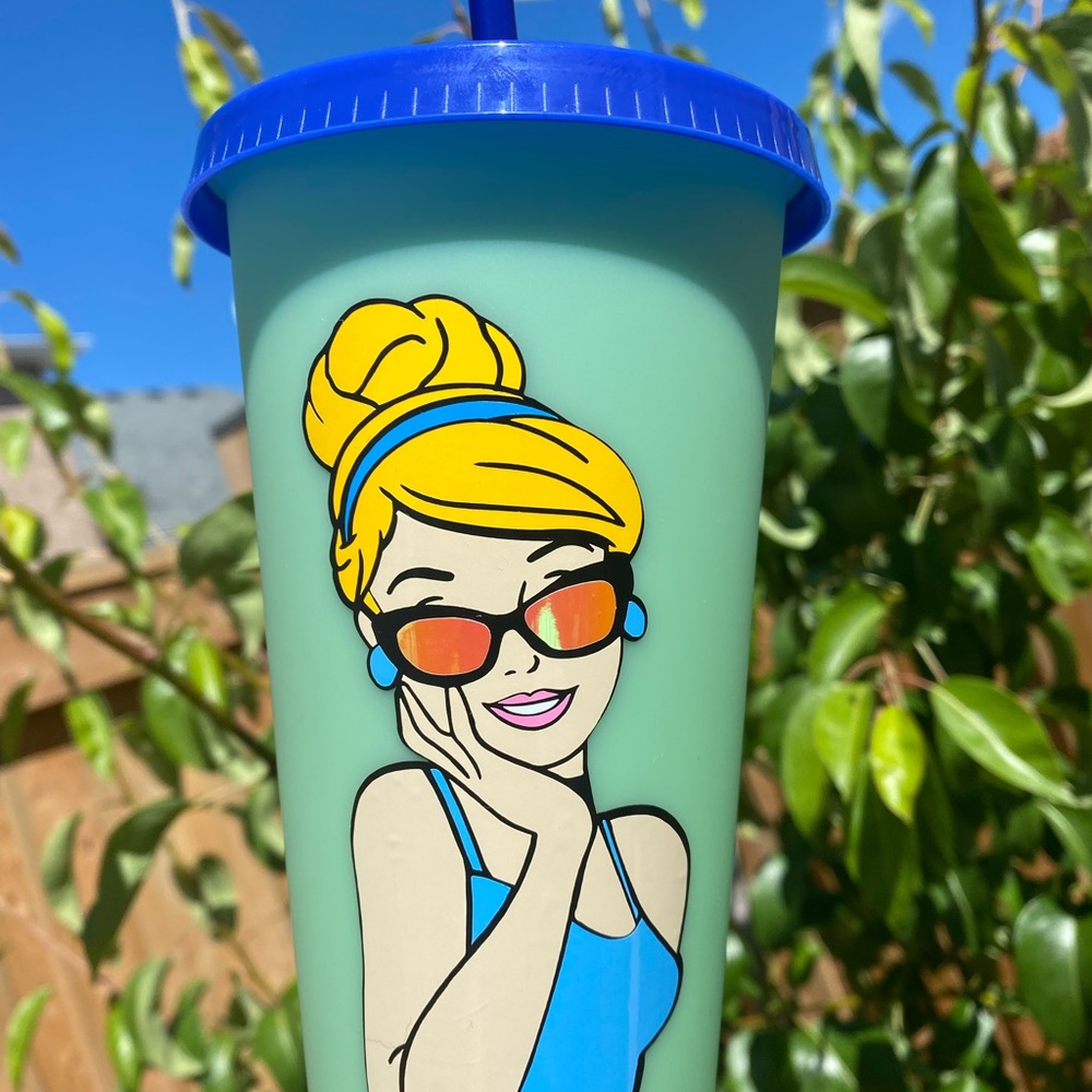 Custom Disney inspired Cinderella cold cup